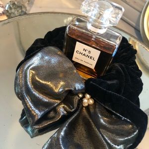 French hair scunchy...